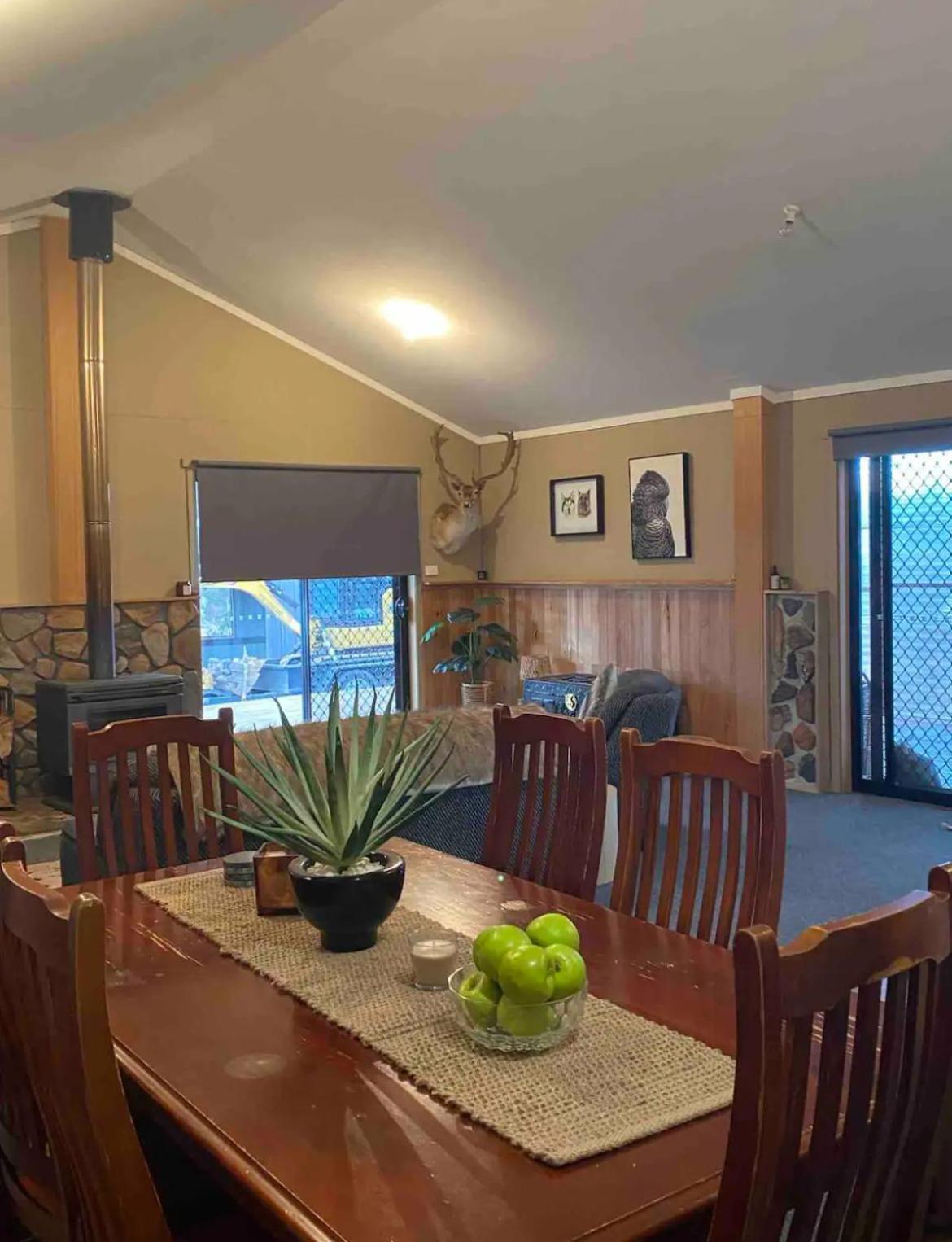 Great Lakes Wilderness Three Bedroom Home Miena エクステリア 写真