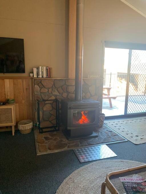 Great Lakes Wilderness Three Bedroom Home Miena エクステリア 写真