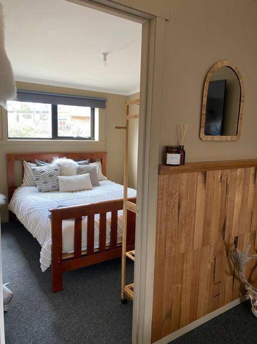 Great Lakes Wilderness Three Bedroom Home Miena エクステリア 写真