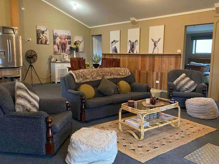 Great Lakes Wilderness Three Bedroom Home Miena エクステリア 写真